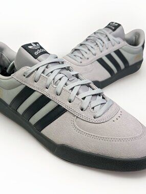 Adidas Mens Glenburn sz 11 US 45 EU Skate Low Grey Two/Carbon/Blue Bird/Black